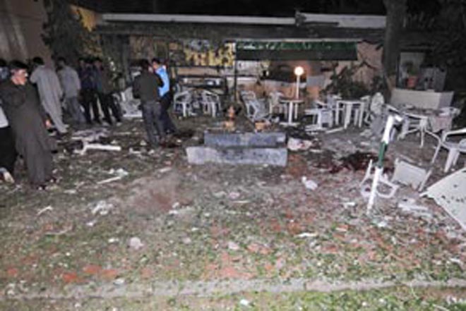 Жертвами взрыва в пакистанском Кохате стали более 30 человек, еще 80 ранены