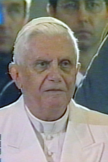 Папа Римский посещает в Вене мемориал жертвам Холокоста (Видео)