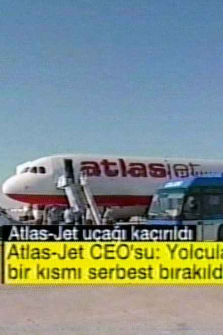 В Турции угнан гражданский самолет (видео)