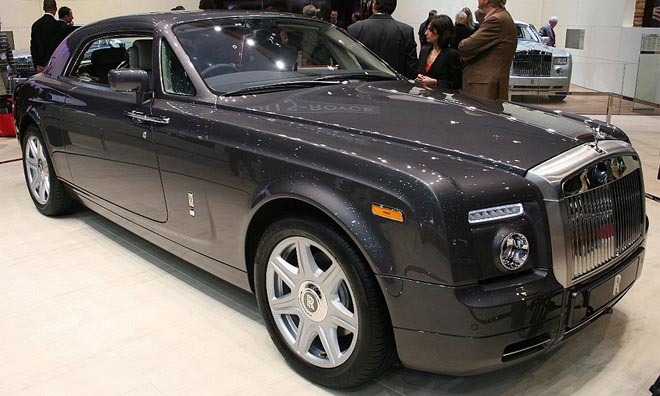 Состоялась мировая премьера купе Rolls-Royce Phantom