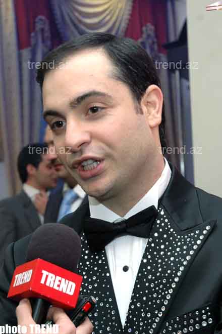 Гонорар за свадьбы я беру в манатах – азербайджанский певец Руфат Ахундов