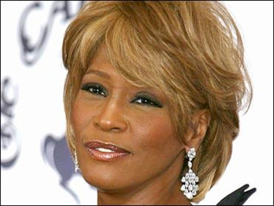 Whitney Houston planning comeback concert