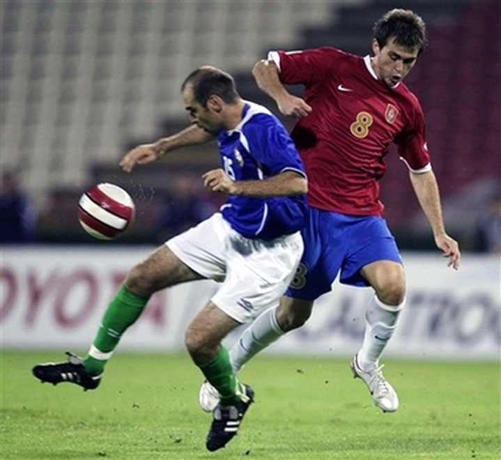 Сборная Азербайджана в первом матче отборочного турнира Евро-2008 уступила Сербии с минимальным счетом
