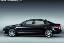 Audi A6L as Mobile Film Theatre - Gallery Thumbnail