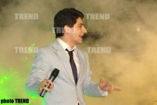 В азербайджанском шоу-бизнесе можно продвинуться и без спонсора – певец Нурлан Новрасли (видео)