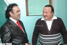 45-летний Ильгар Алиев "со стулом"  внедряется в азербайджанский шоу-бизнес - Gallery Thumbnail