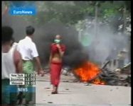 Военные открыли огонь для разгона демонстрации в столице Мьянмы(видео)