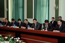 Азербайджан и Корея подписали кредитное соглашение на закупку автобусов