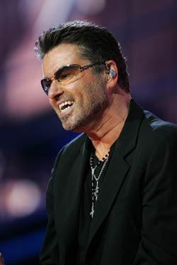 George Michael Supports Winehouse.