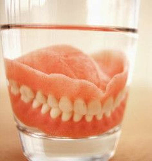 Не все зубы можно отбелить
