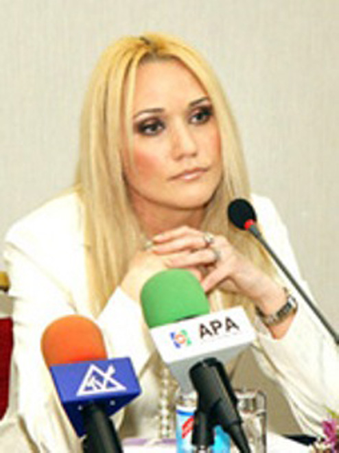 Азербайджанское модельное агентство запустило ради иностранных коллег новый сайт