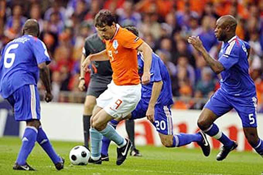 Сборная Голландии обеспечила себе выход в четвертьфинал чемпионата Европы