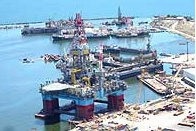 Местные сотрудники нефтесервисной компании Caspian Shipyard company объявили забастовку