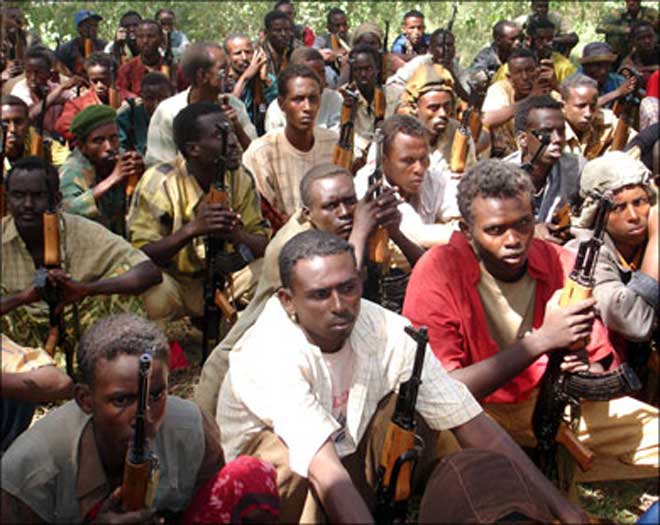 Совбез ООН санкционировал применение силы против сомалийских пиратов