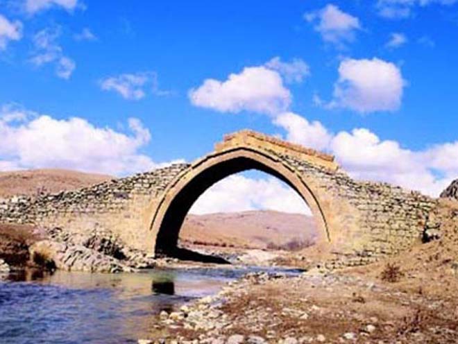 Худаферинский мост между Азербайджаном и Ираном будет включен в список ЮНЕСКО