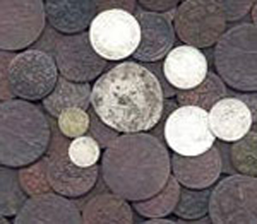 В Гяндже в мечети найдены старинные монеты