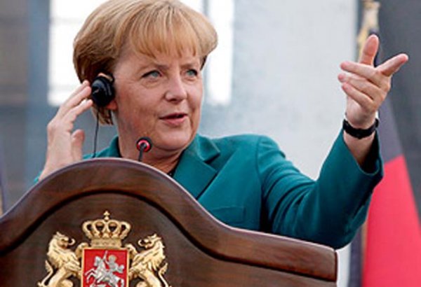 Merkel: Türkiye ile işbirliği doğru bir şey