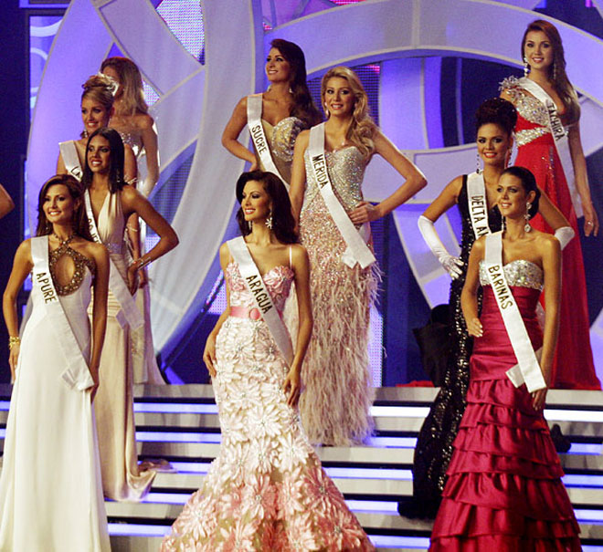 Miss Venezuelan wins 2009 Miss Universe contest