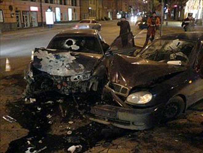 Страшная ночная авария в Низаминском районе Баку унесла жизнь человека
