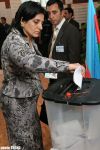 Граждане Азербайджана выбирают президента республики – фотосессия