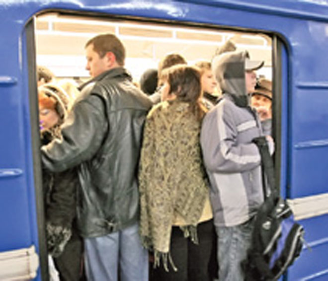 Работники метро в г.Бухаресте организовали забастовку