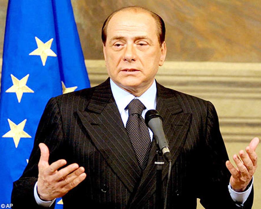 Tens of thousands protest against Berlusconi in Rome