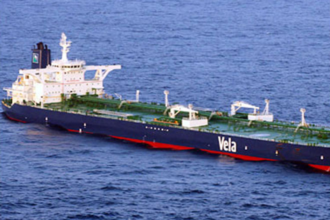 Somali pirates hijack Saudi tanker