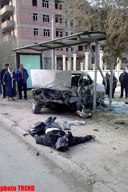 В Баку в ДТП, произошедшем напротив торгового центра "Амай", погиб человек