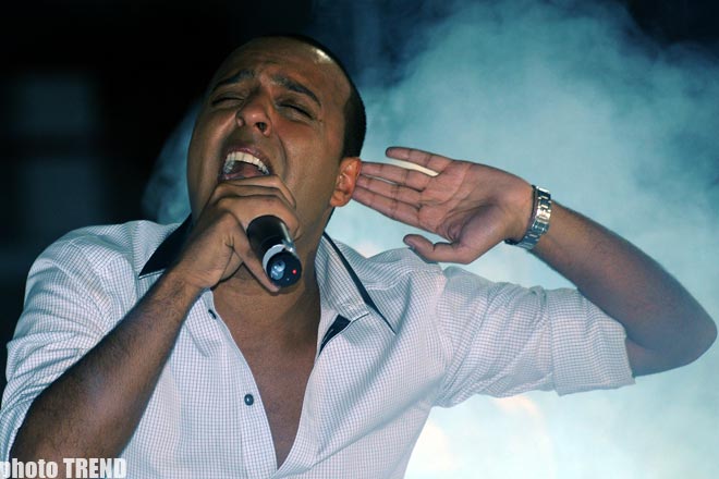 Азербайджанский певец открыл во Вроцлаве фан-зону к Евро-2012