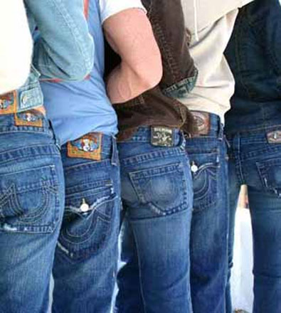 Контрафактные джинсы с крупной партией героина... На Урале перекрыт канал наркотрафика, который организовал  азербайджанец