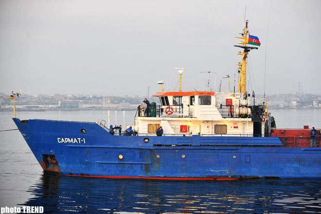 Спасенное российское судно доставлено в Баку