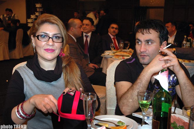 На свадьбе азербайджанского певца Вагифа Шихалиева была совершена провокация против певицы Хатун (фотосессия)