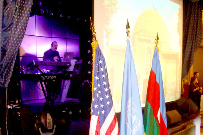 В Нью-Йорке отметили День солидарности азербайджанцев (фотосессия)