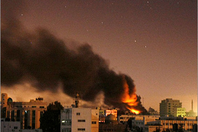 Israel jets strike Gaza in response to Qassam attack