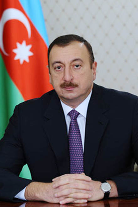 Azerbaijani President gets familiarized with overhaul draft of State Academic Opera and Ballet Theatre