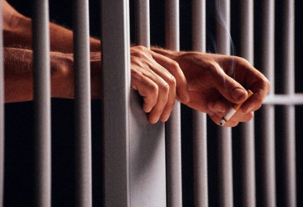 Заключенный, отбывающий пожизненный срок за убийство сына главы ИВ азербайджанского района, объявил голодовку