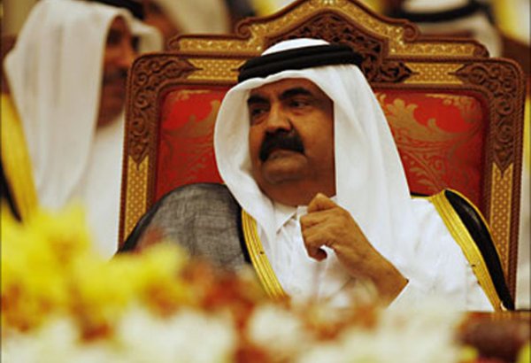 Qatari emir in historic Gaza visit