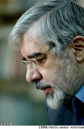 Полиция Ирана окружила дом оппозиционера Мусави (версия 2)