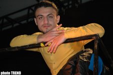 Рэпер Дадо впервые в Азербайджане снял клип на мобильный телефон
