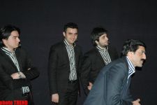 Азербайджанский певец-композитор Рагим Рагимли дал урок физкультуры группе "N-brothers" (фотосессия)
