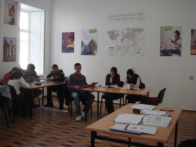 В Кыргызстане открылся класс азербайджанского языка