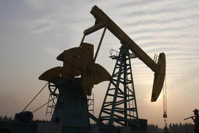 Впервые началась добыча нефти в туркменских Каракумах