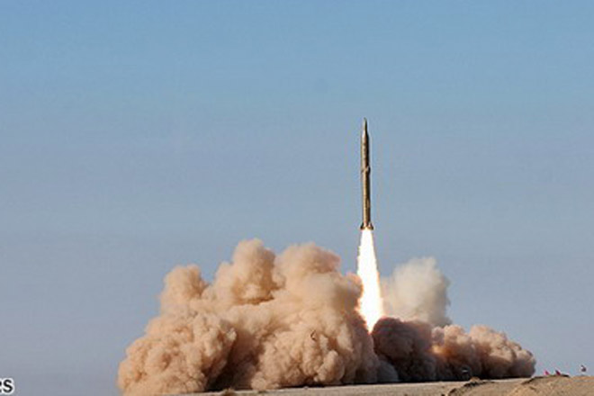 Иран испытал новую ракету " Сиджил-2" – президент Ирана