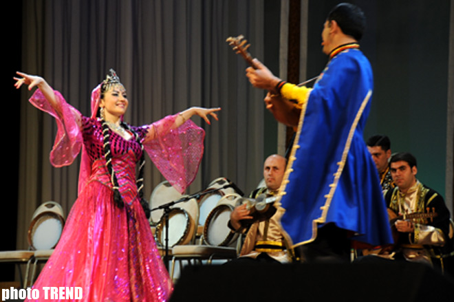 Азербайджанский Театр Мугама торжественно отметил свой 20-летний юбилей (фотосессия)