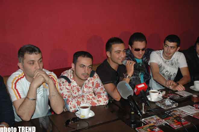 Азербайджанская рэп-группа "Клан А План" обратилась к пиратам (фотосессия)