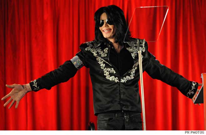 Майкл Джексон объявил голодовку