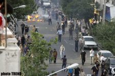 В Иране протестуют итогам президентских выборов – ФОТОСЕССИЯ - Gallery Thumbnail