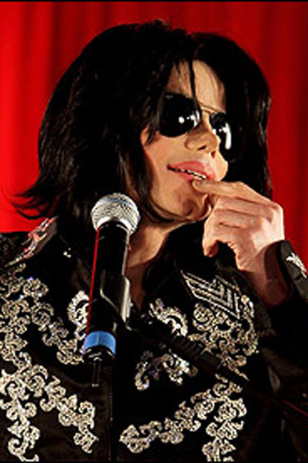 US criminal court case opens against Michael Jackson's doctor