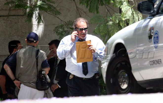 В доме Майкла Джексона полиция обнаружила две огромные сумки с медикаментами