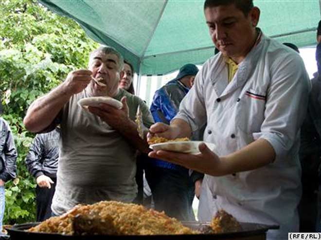 Ничего мы не успели сделать – азербайджанский продавец с Черкизона (фотосессия)